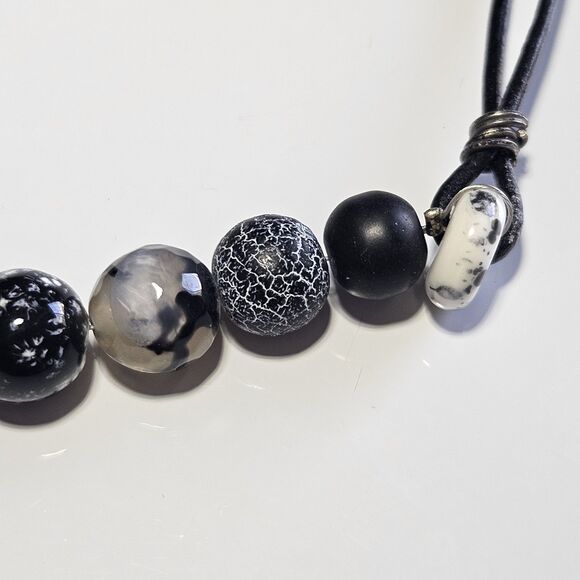 Black And White Themed Semiprecious Beaded Necklace Cord Chain 19-22" - Picture 8 of 15
